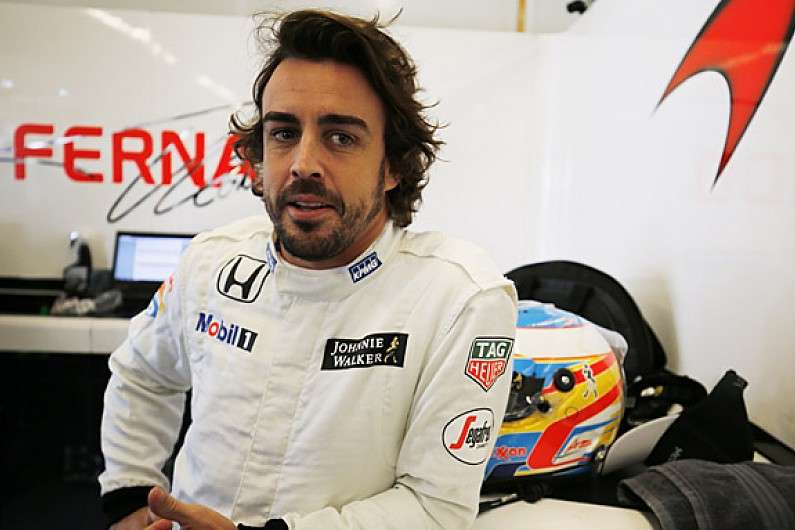 Фернандо Алонсо: "На прямой McLaren терял 0,8 секунд"