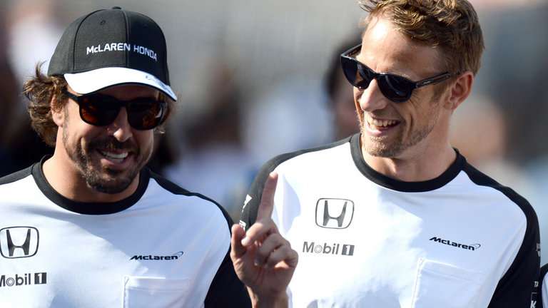 У McLaren наибольшие шансы свергнуть Mercedes, считает Алонсо
