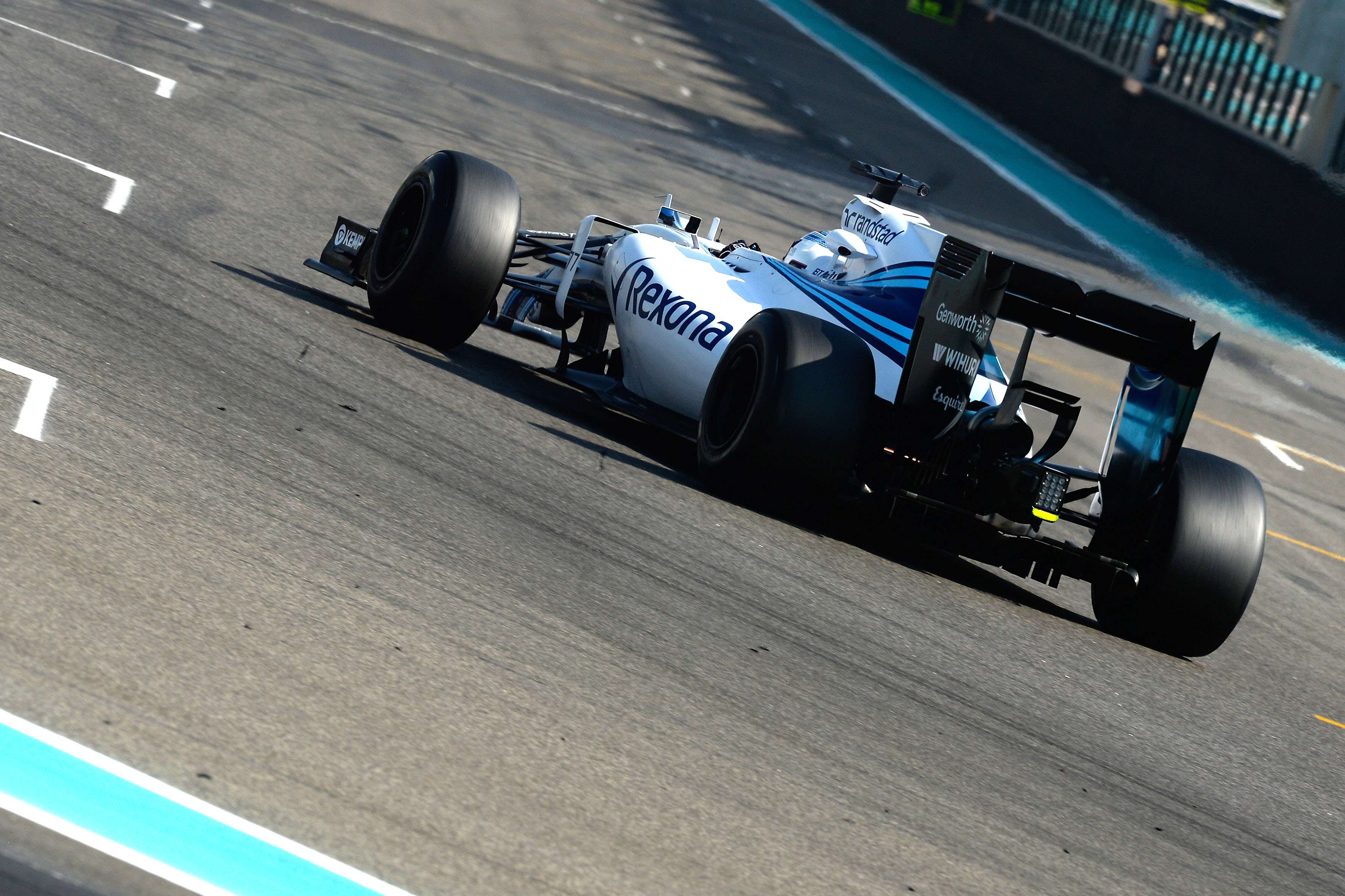 В Pirelli надеются на проведение межсезонных тестов в Бахрейне и Абу-Даби