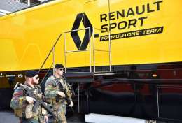 Renault забирает себе сотрудников Force India