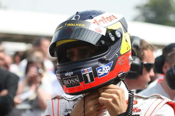Педро де ля Роса: "McLaren далеко до лидеров"