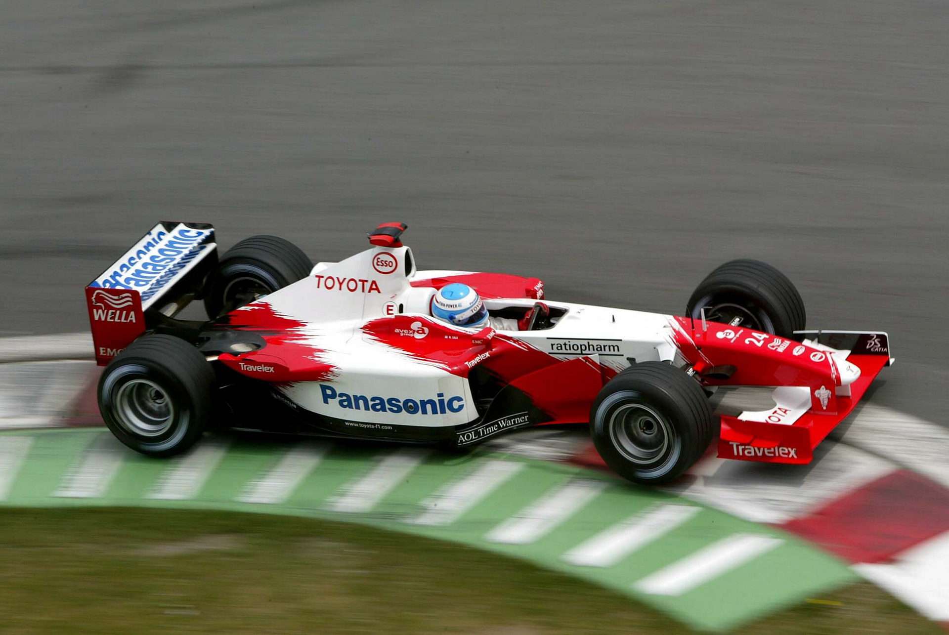 Haas повторила успех Toyota 14-летней давности